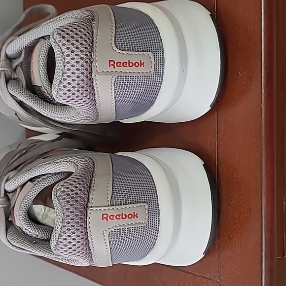 FUEL FOAM REEBOK TENNIS SHOES - Picture 5 of 6